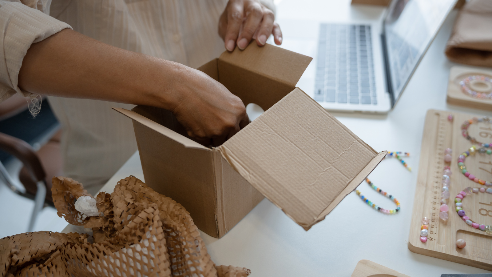 Warehouse boxes base.com