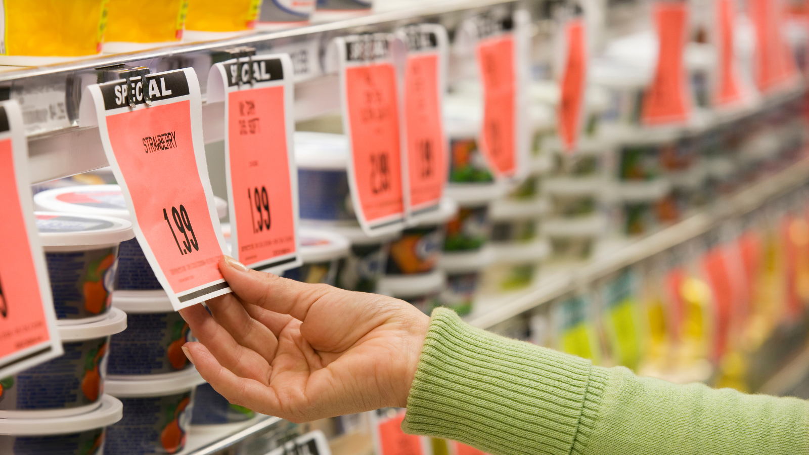 order value segmentation image showing pricing labels and customer behavior patterns