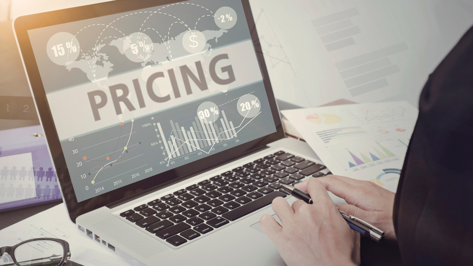 pricing intelligence image showing ecommerce pricing strategy and analytics dashboard