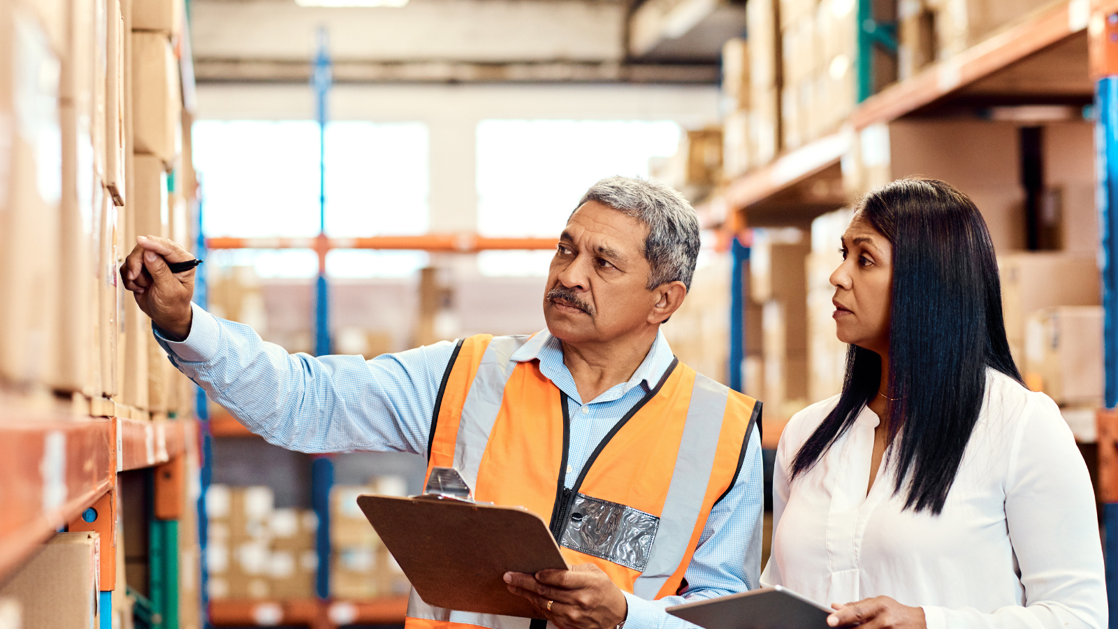 Illustration of automated inventory replenishment and reorder point management
