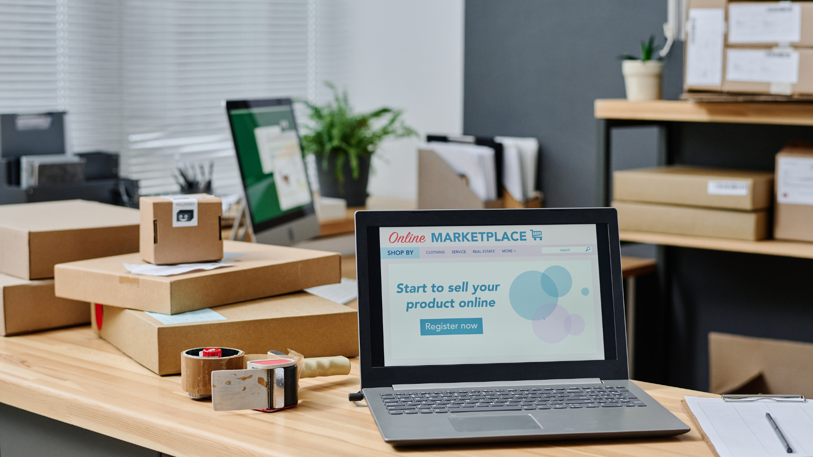 d2c vs marketplace growth strategy comparison illustration