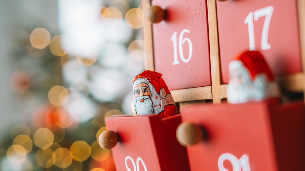 Seasonal fashion catalog calendar showing design, data preparation, photography, upload, and launch timelines