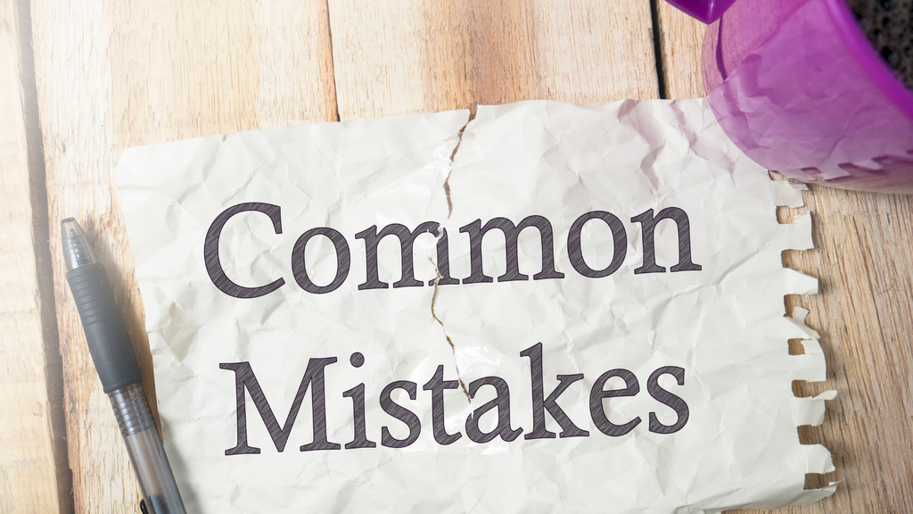 Common multi-warehouse inventory mistakes showing siloed operations, simple geographic allocation, GST oversights, and network-level accuracy tracking