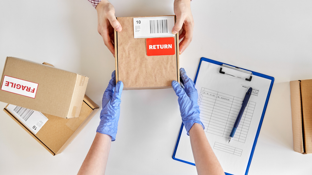 Multi-channel and multi-depot inventory visualization connecting warehouses, sales channels, stock, and order fulfillment